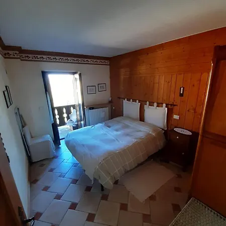 - Stella Alpina * San Giacomo (Piedmont)